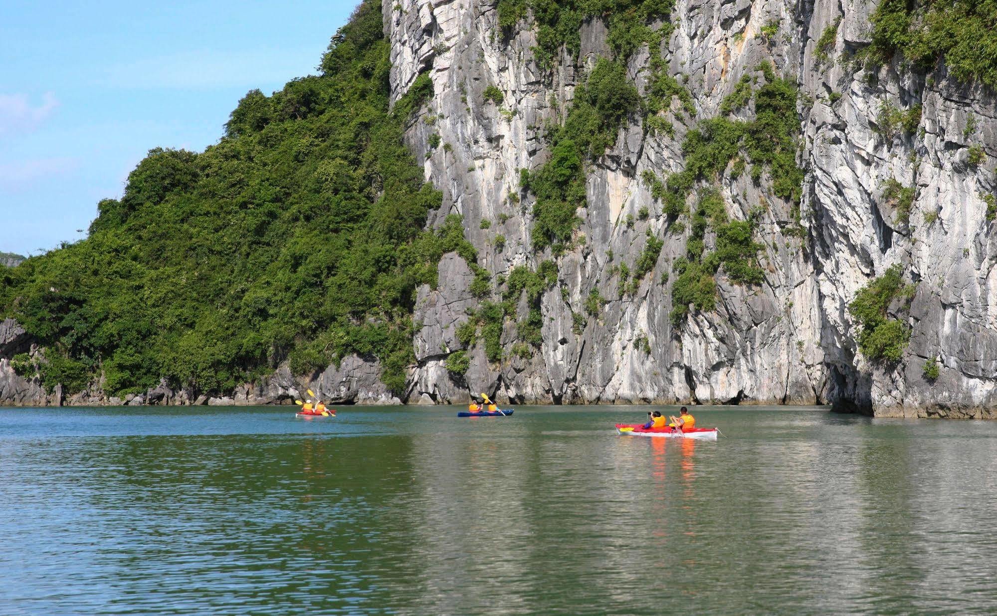 Halong Bay Full Day Trip - 6 Hours Route Hotel Ha Long Exterior photo